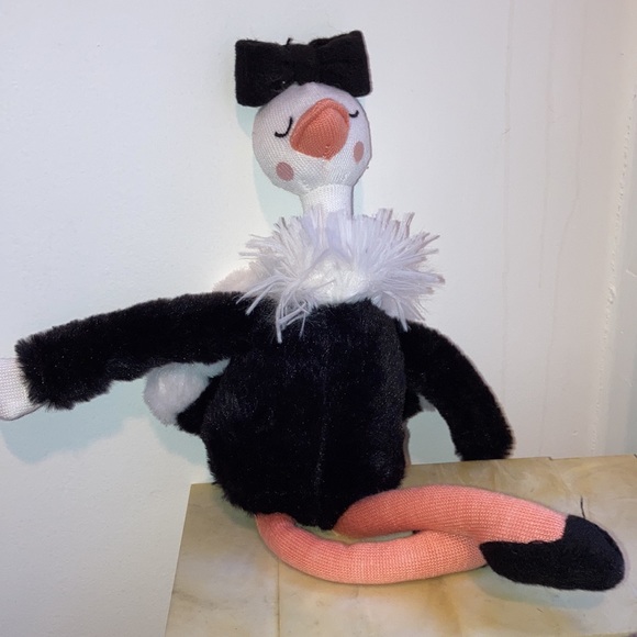 Pillowfort Ballet dancer OSTRICH Plus with bow mini New without Tags - Picture 8 of 8